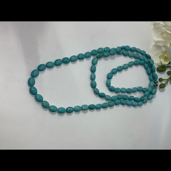 Faux Turquoise Necklace   - Picture 2 of 5